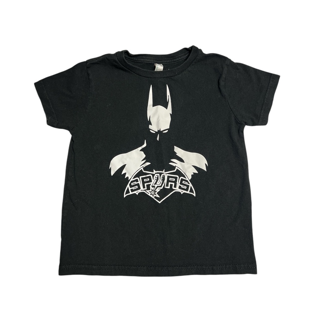 Children’s Batman’s Spurs basketball T-shirt
